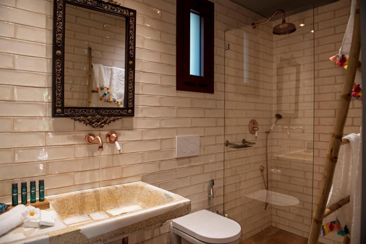Klaritz Luxury Suites Lassi  Luaran gambar